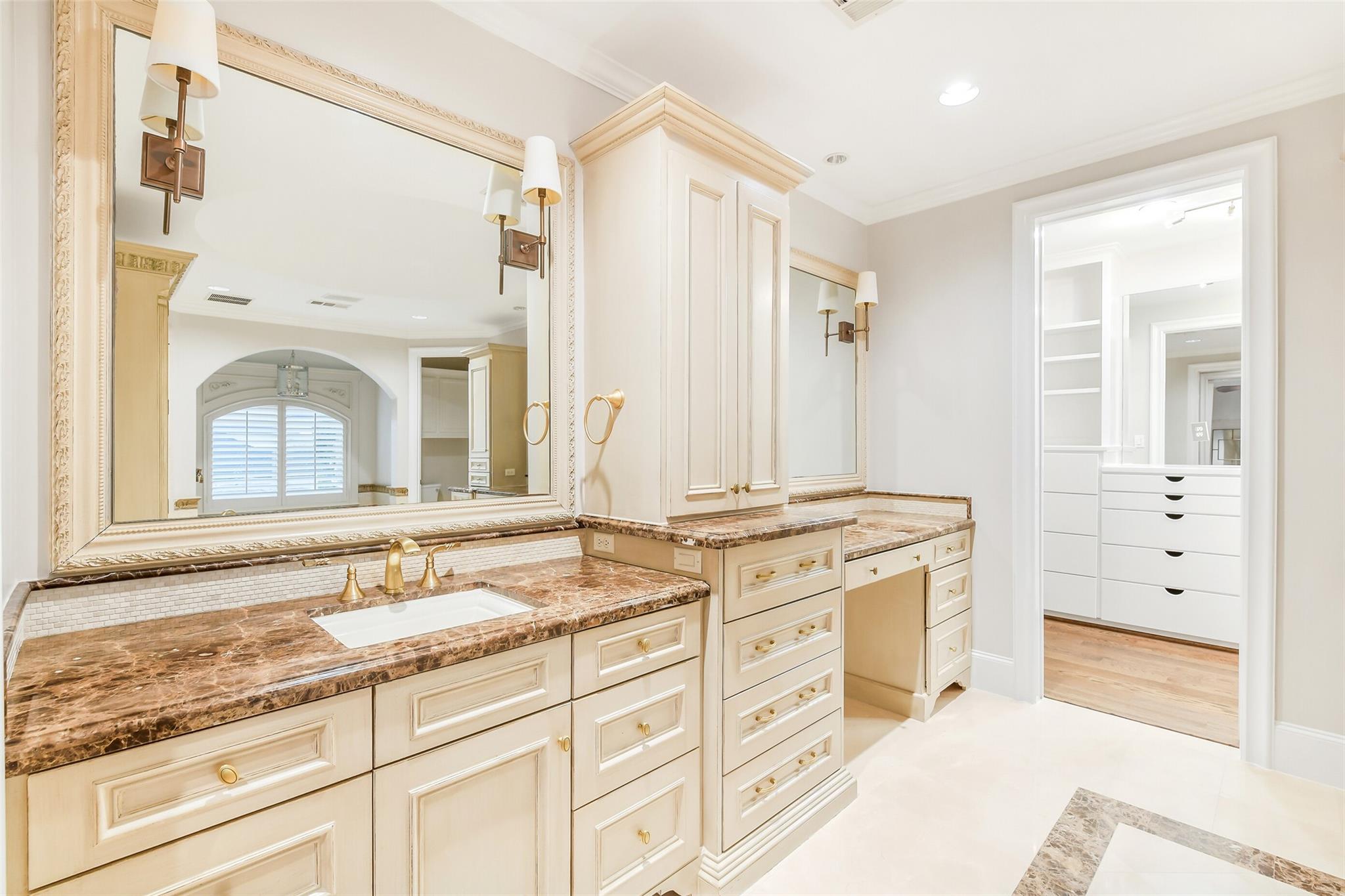 5626 Terwilliger Way