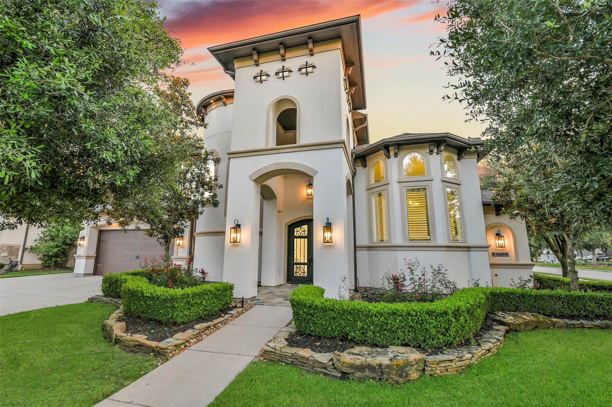 27711 Stonehurst Lane