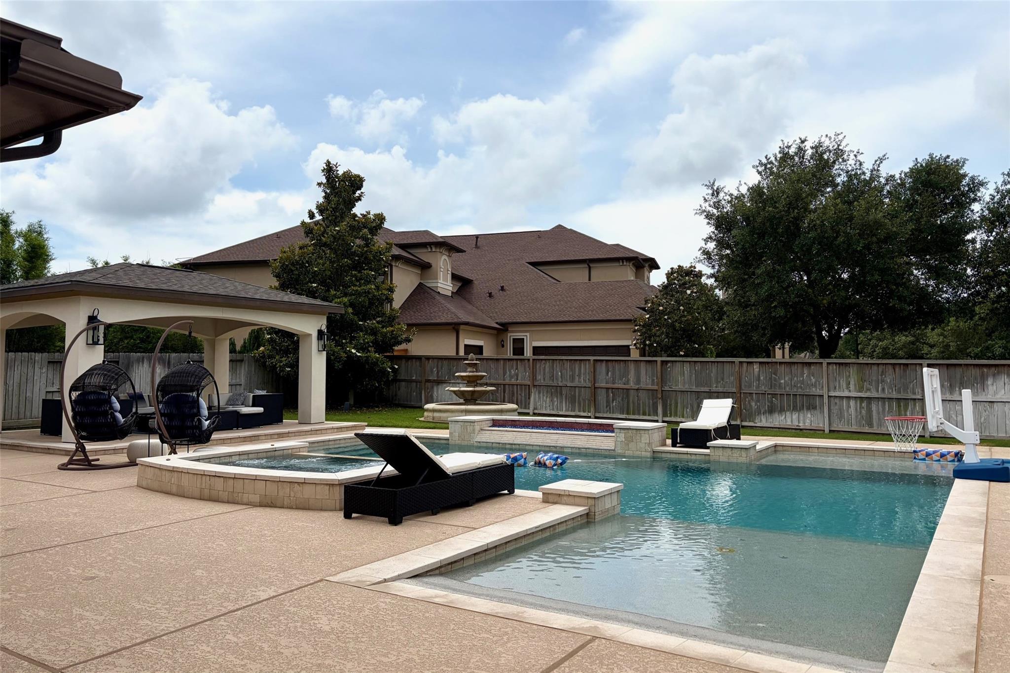 27711 Stonehurst Lane