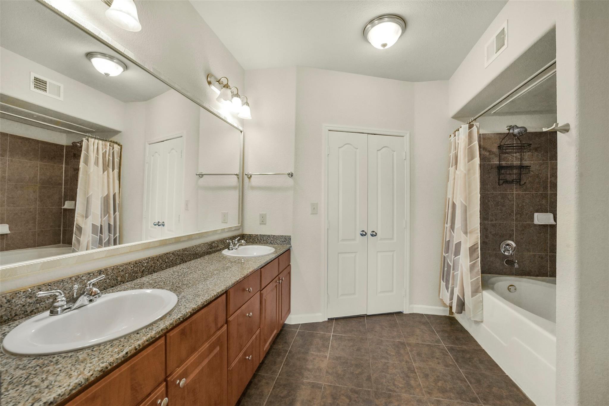1711 Old Spanish Trail # 437