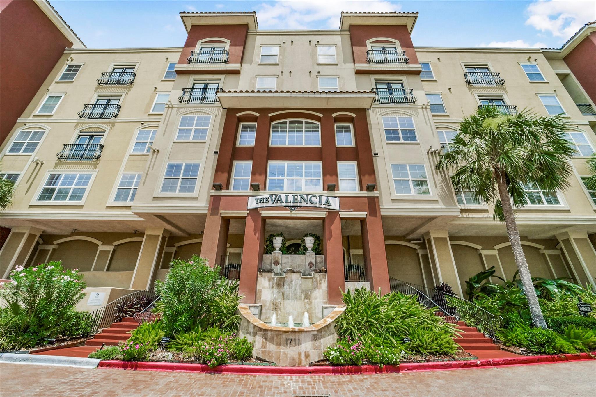 1711 Old Spanish Trail # 437