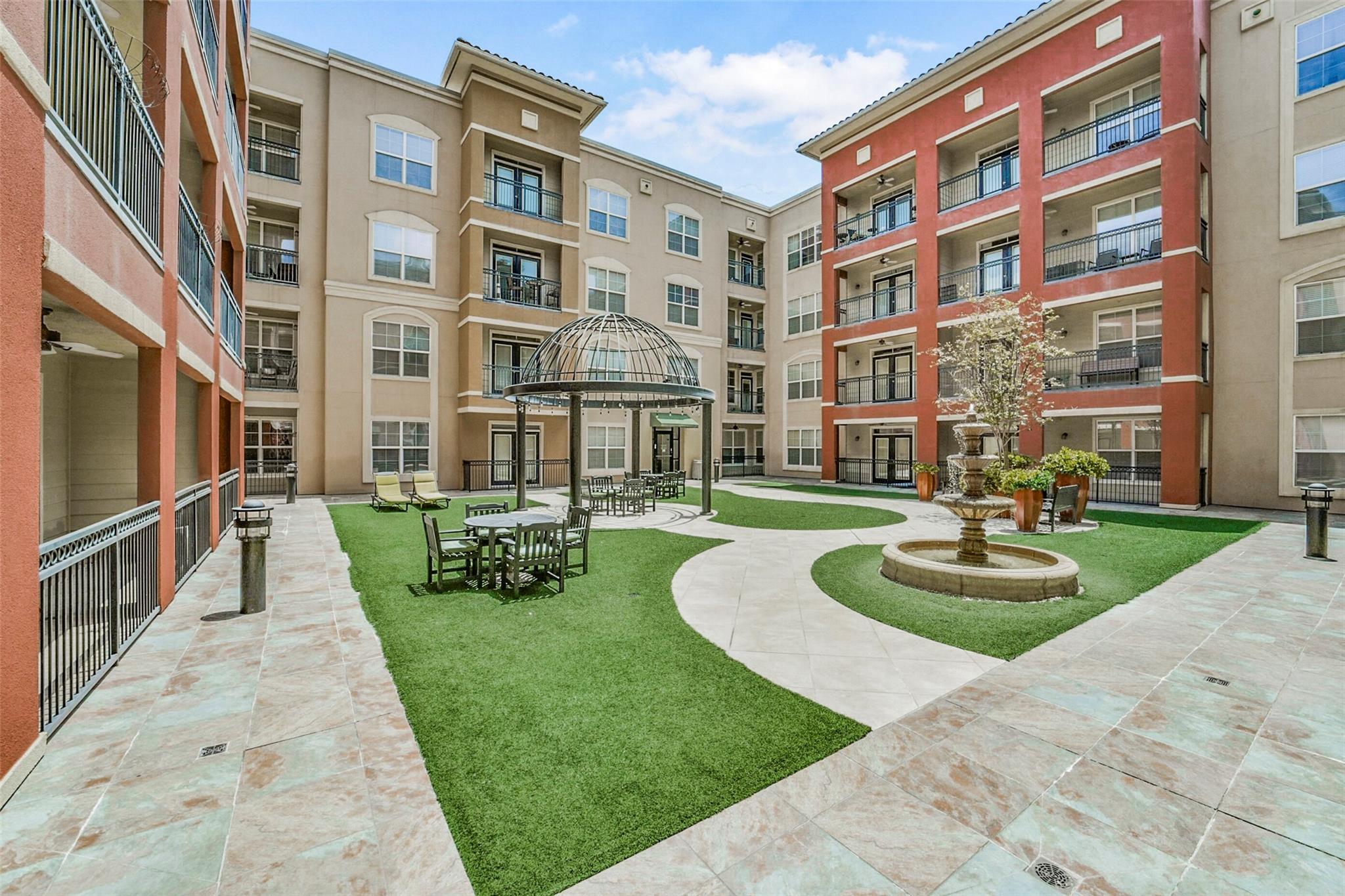 1711 Old Spanish Trail # 437