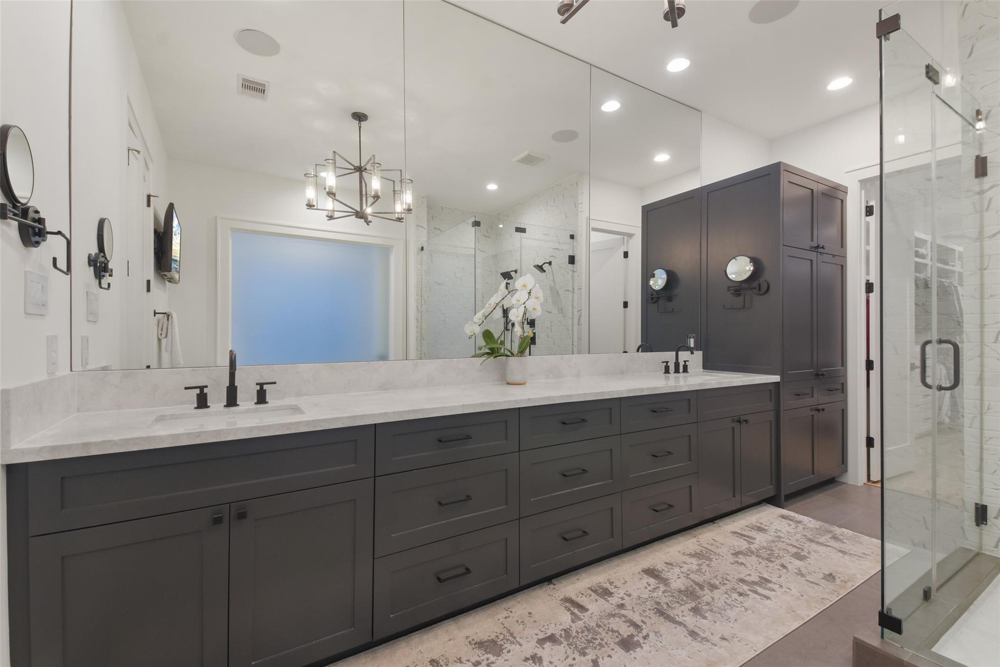 710 E 13th Street, Houston