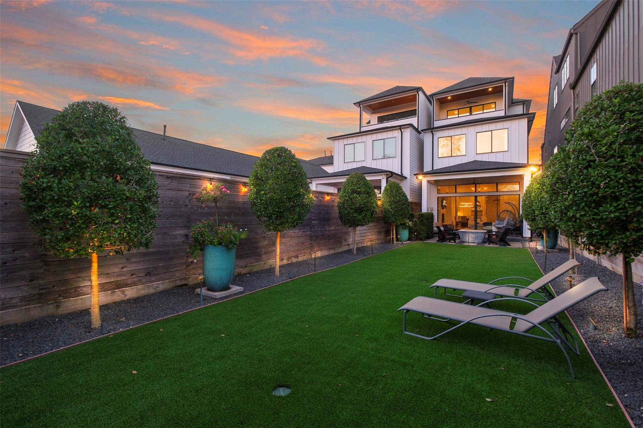 710 E 13th Street, Houston