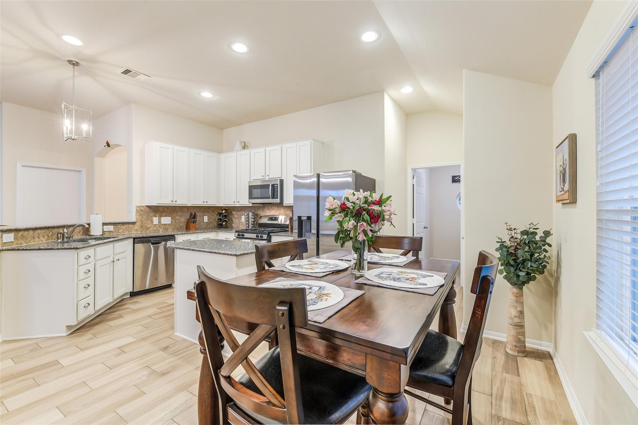 10198 N Whimbrel Circle N