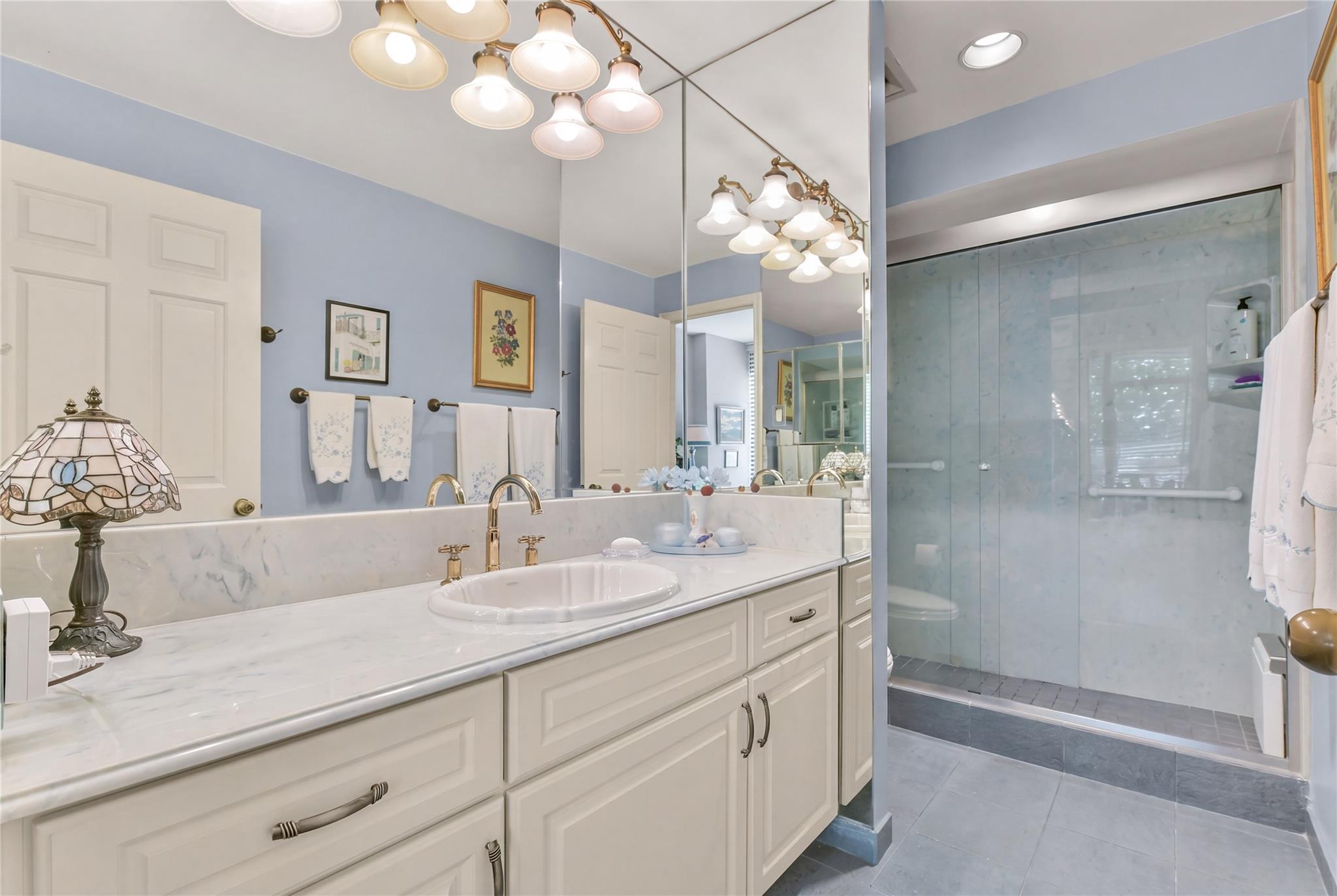 15 Greenway Plaza # 3B
