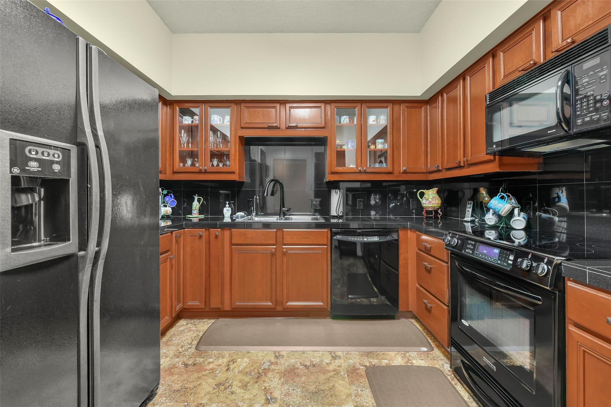 15 Greenway Plaza # 3B