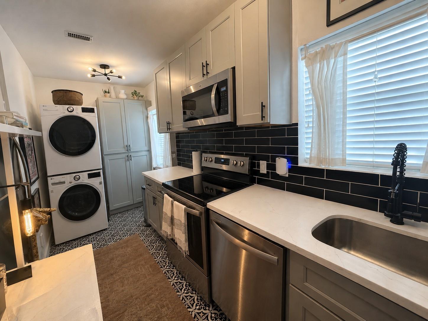 415 Fairview Avenue # 8