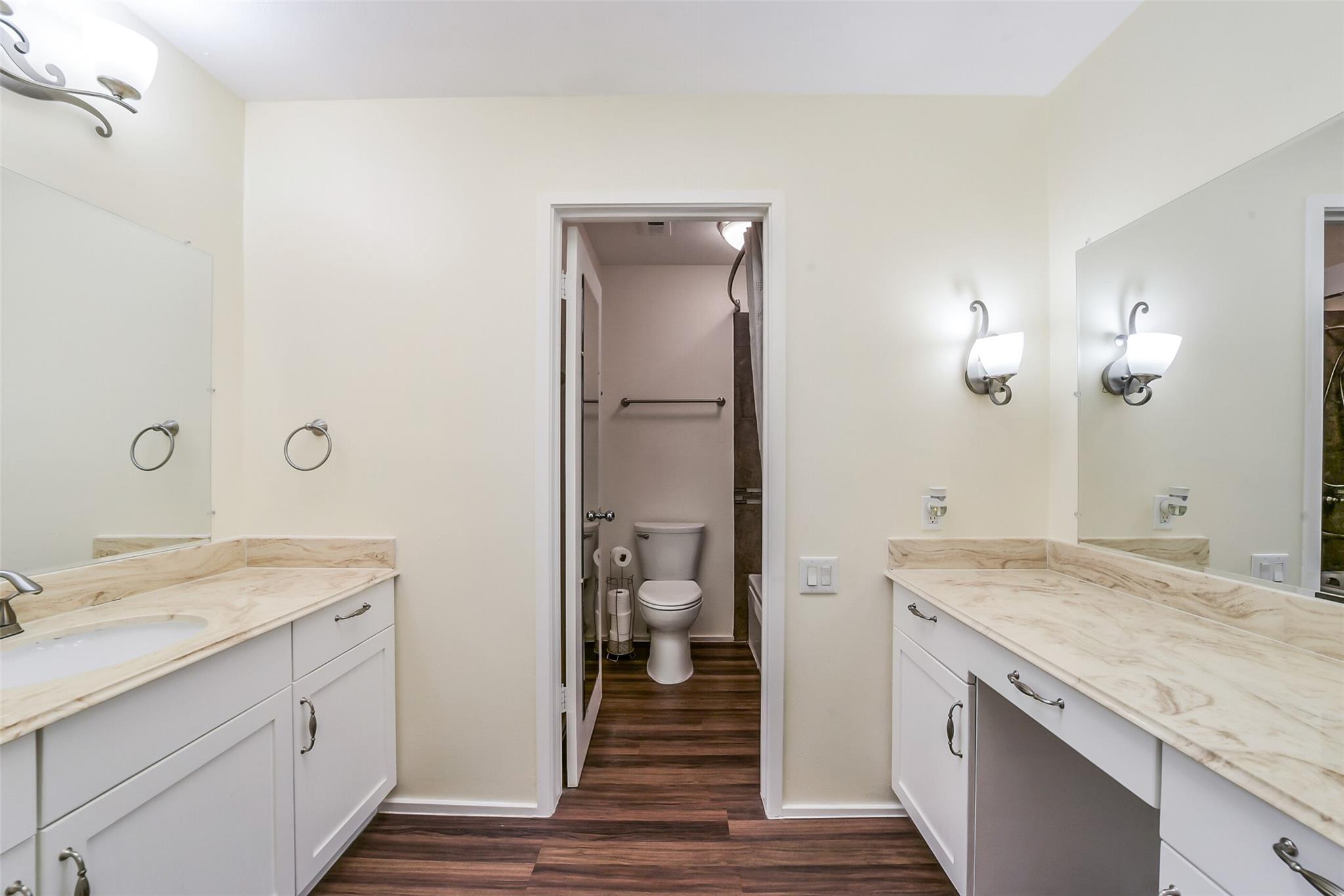 296 Litchfield Lane