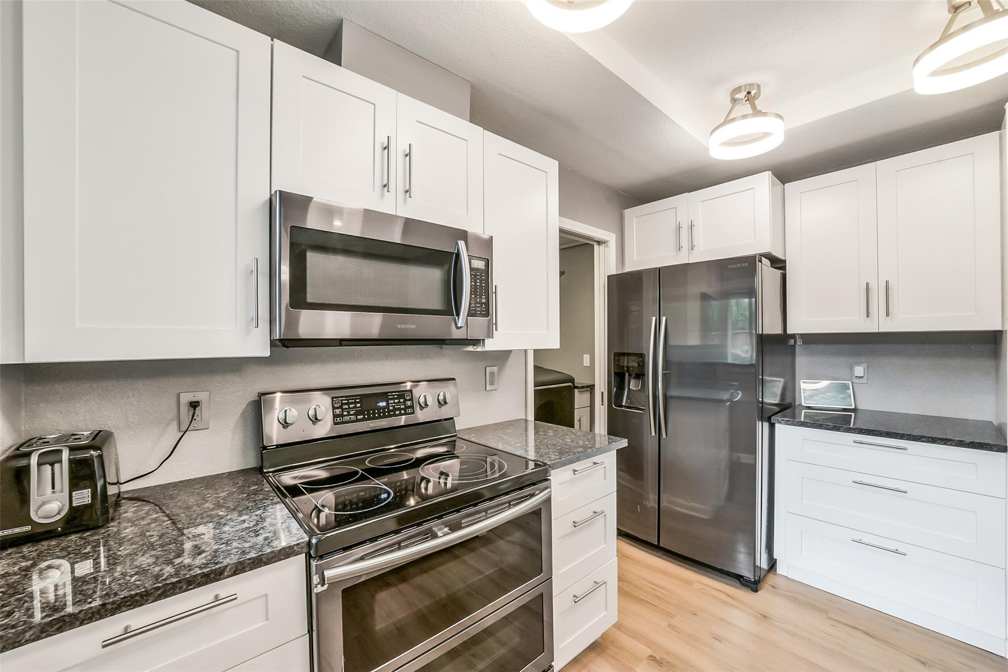 296 Litchfield Lane