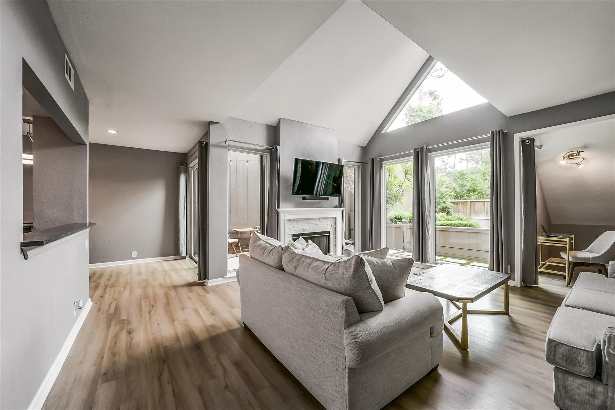 296 Litchfield Lane