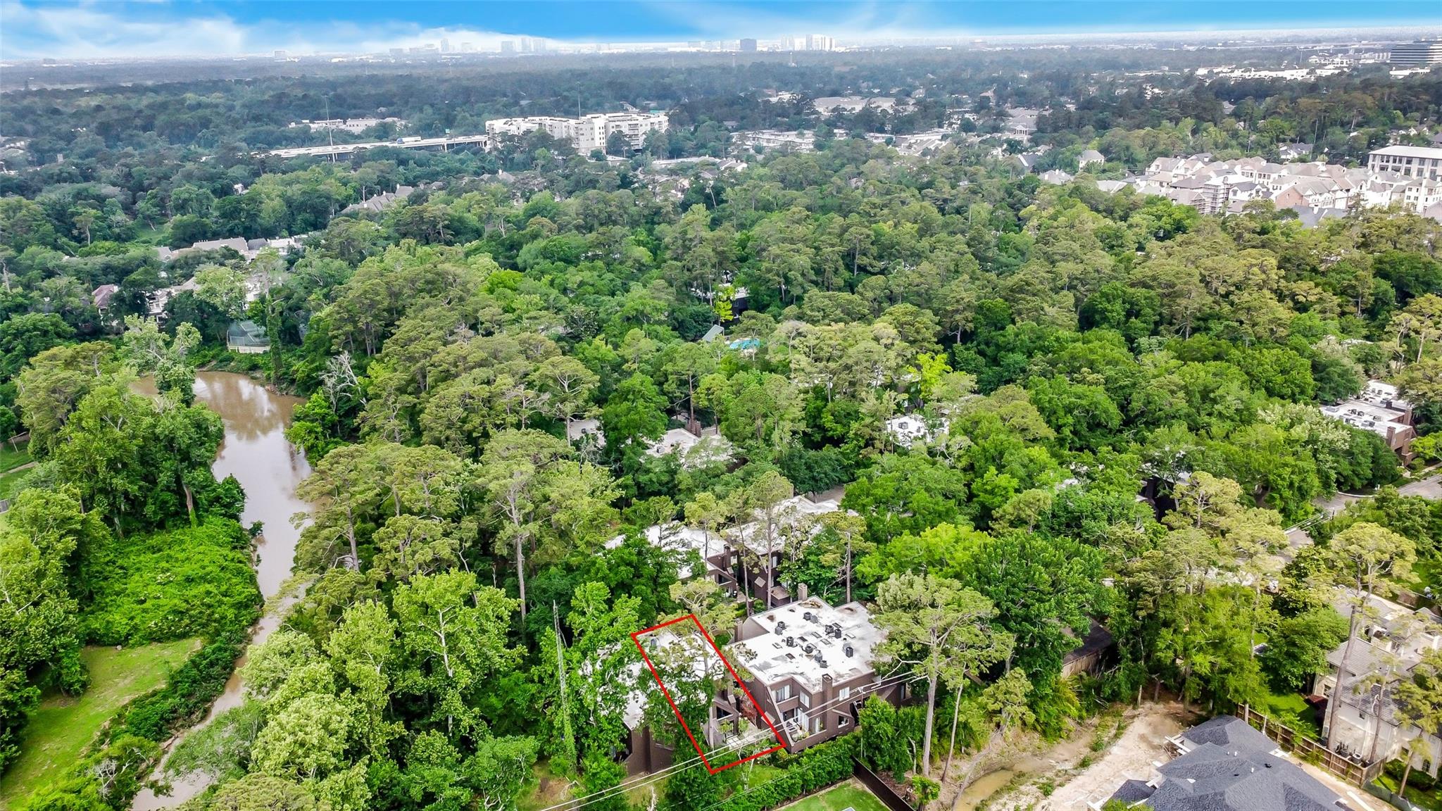 296 Litchfield Lane