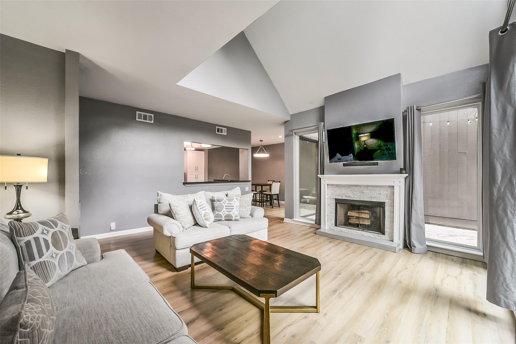 296 Litchfield Lane