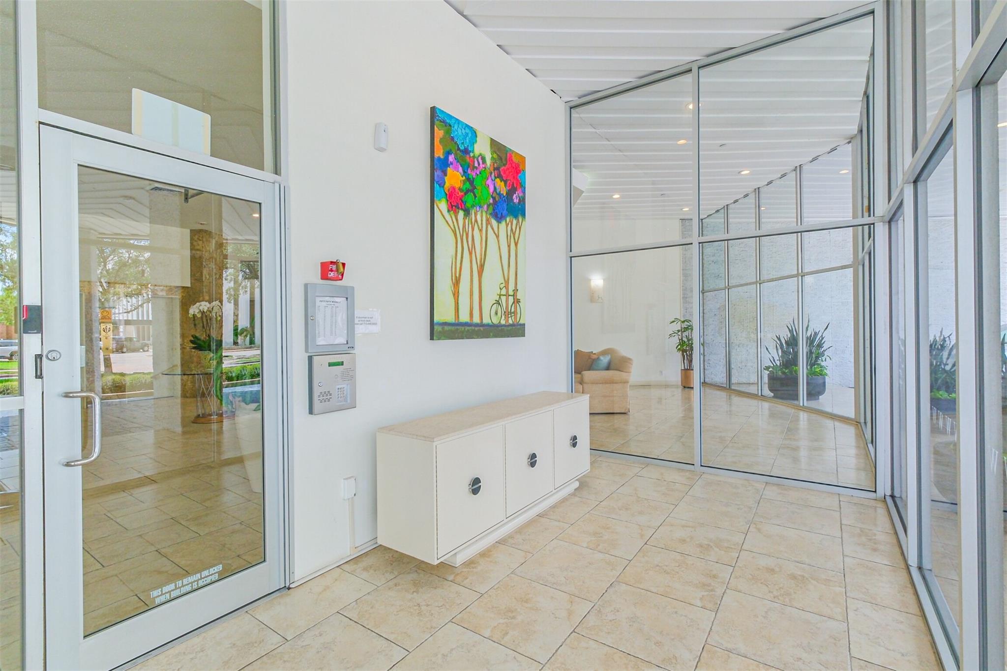 5050 Woodway Drive # 3M