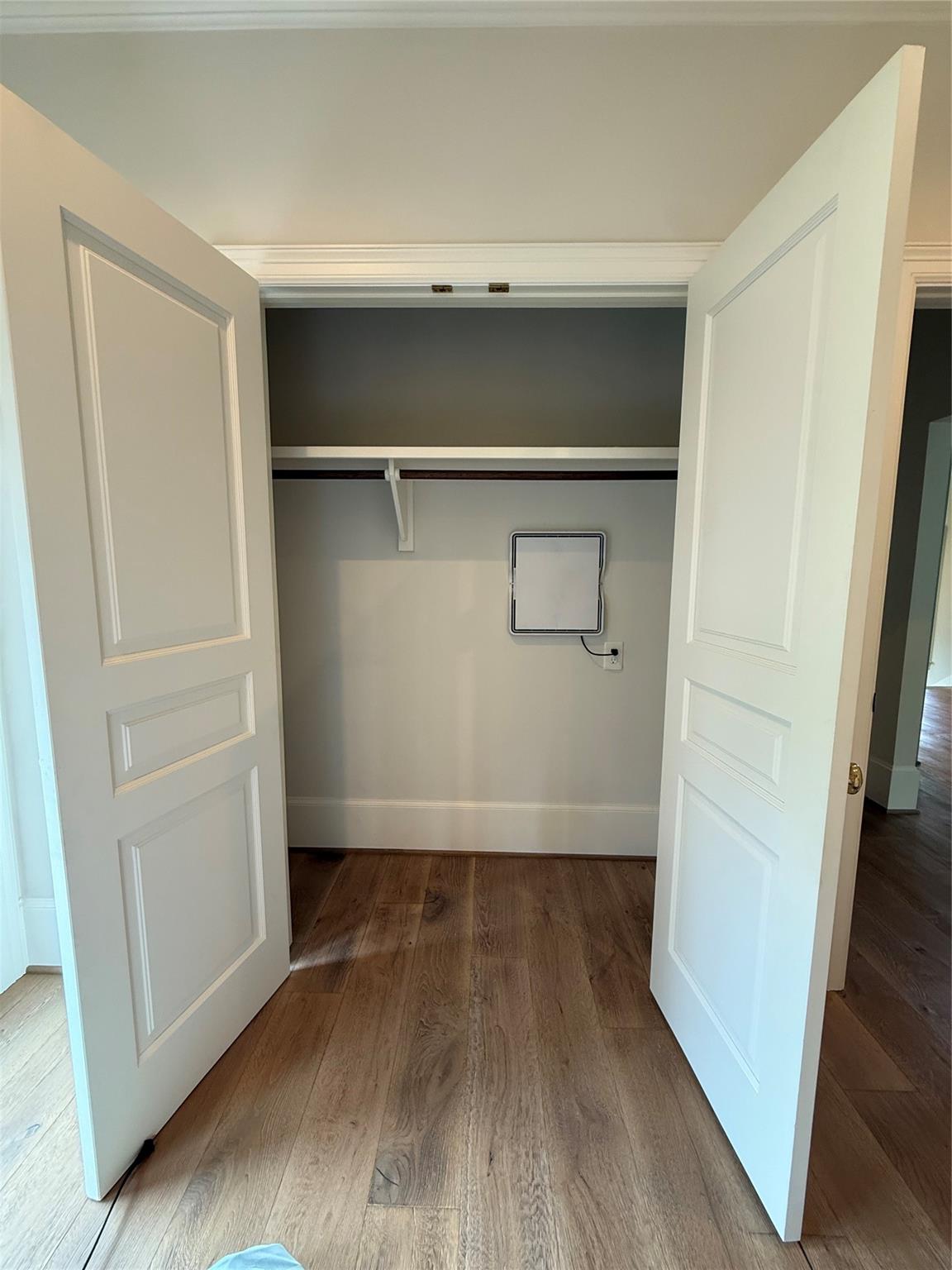 2506 Blue Bonnet Boulevard