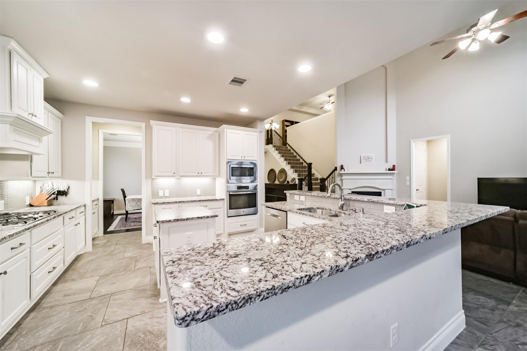 5722 Willow Park Terrace Lane