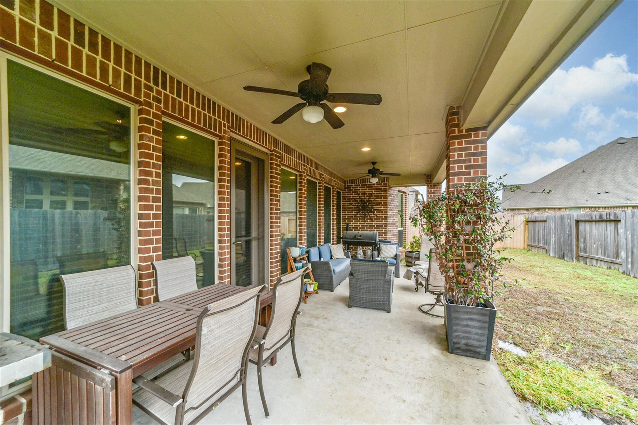 5722 Willow Park Terrace Lane