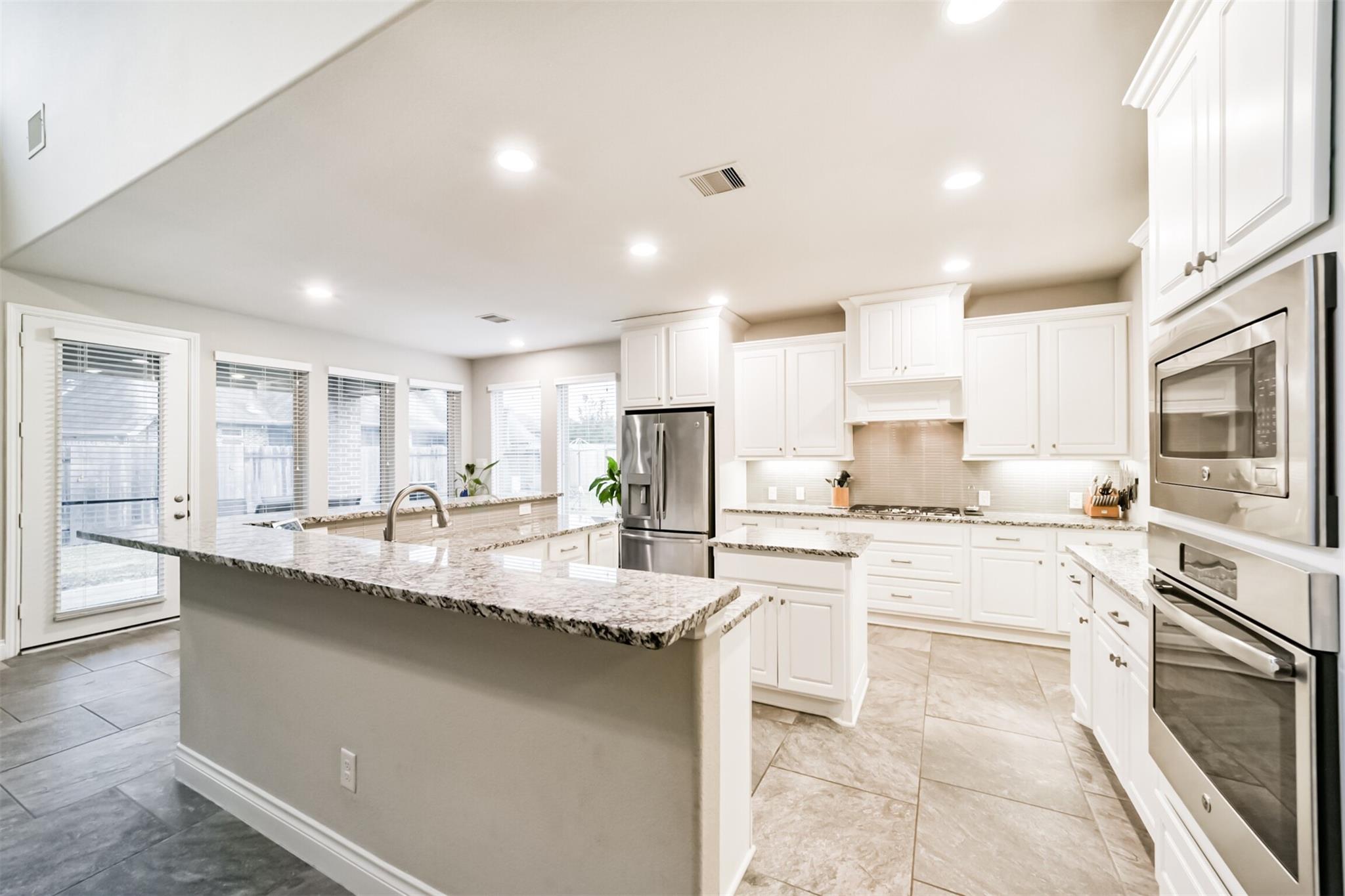 5722 Willow Park Terrace Lane