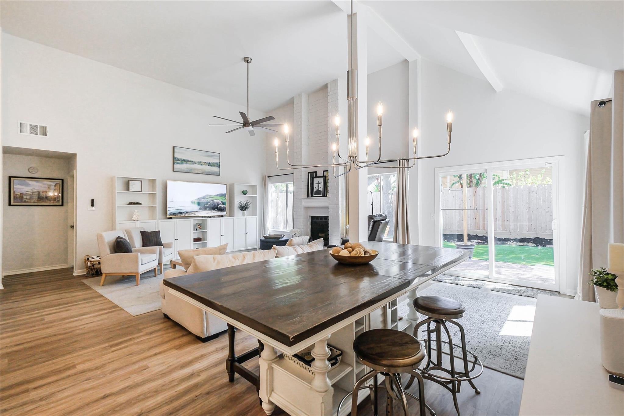 1565 Beaconshire Road