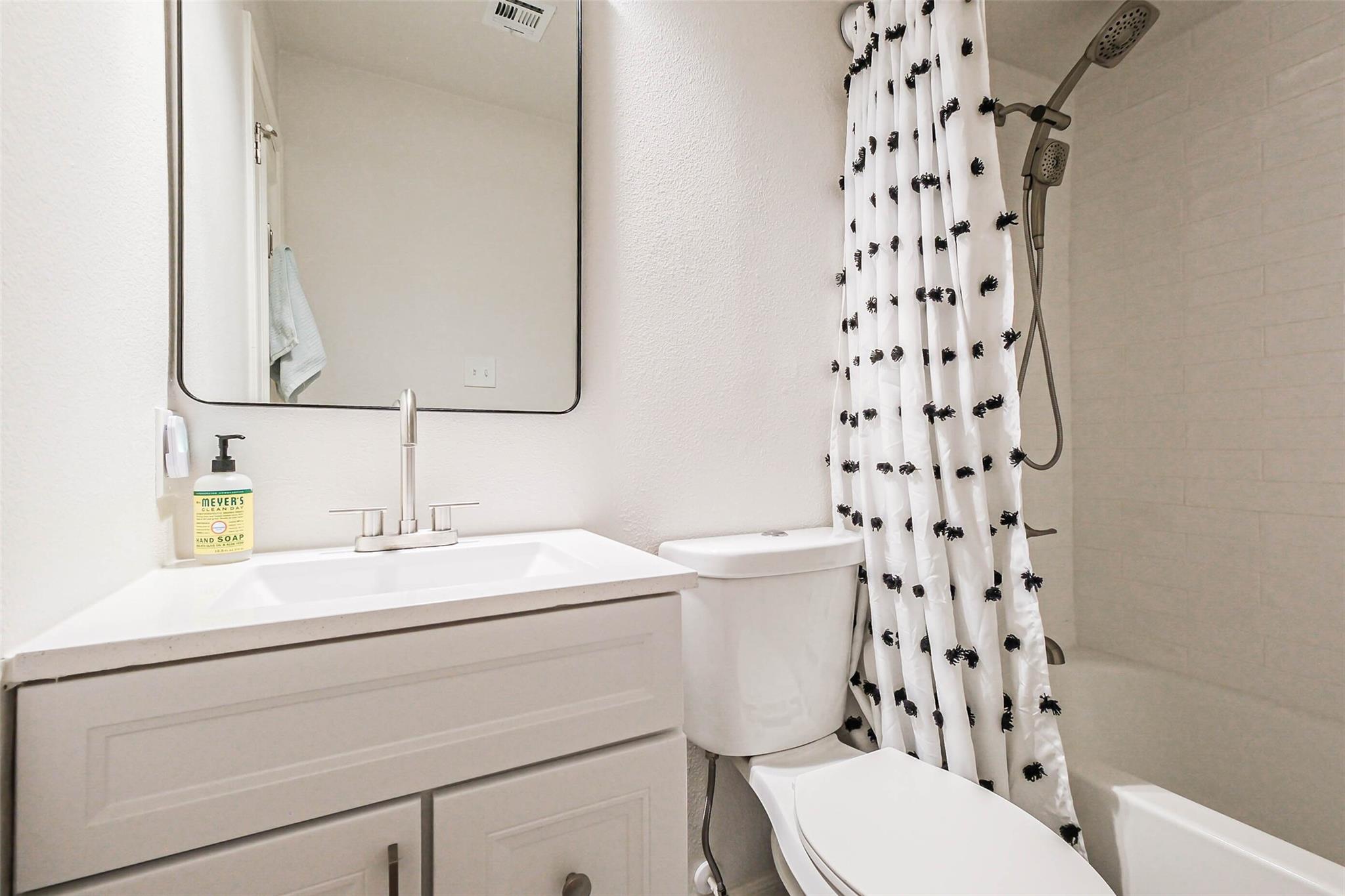 1565 Beaconshire Road