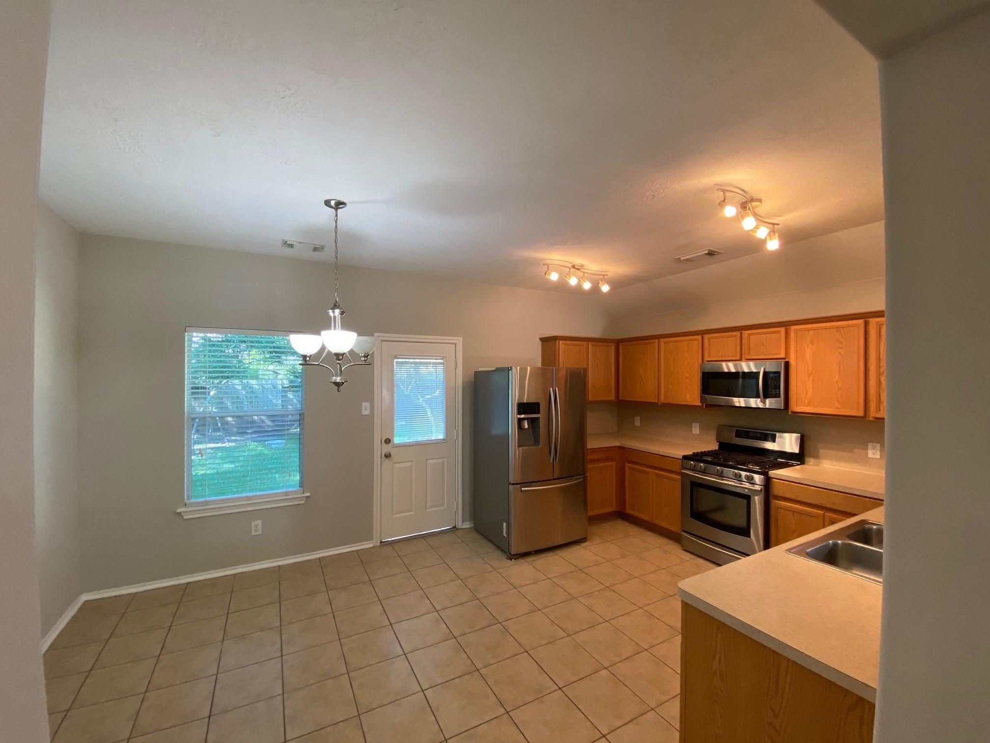 38 W Sage Creek Place