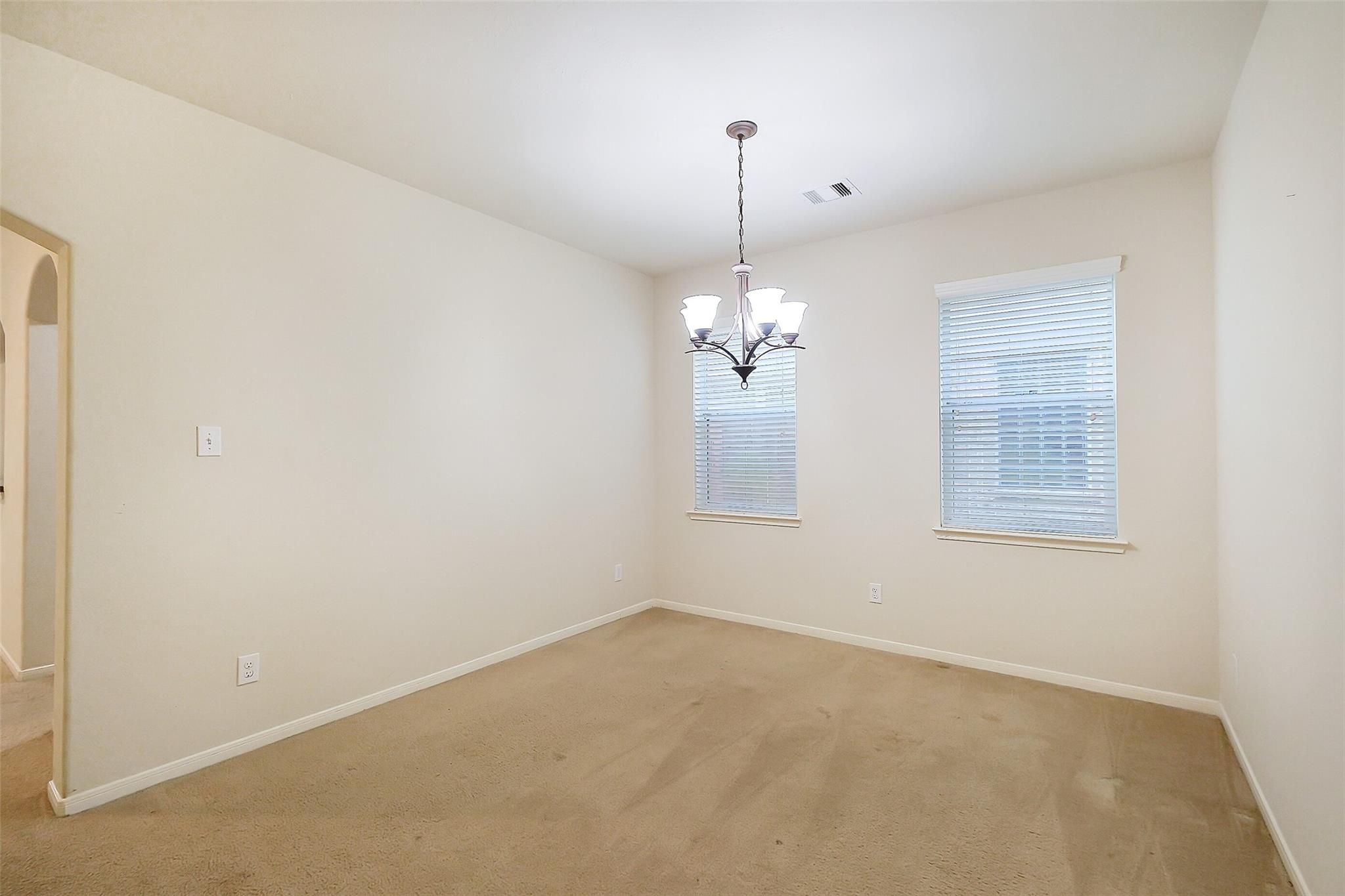 2802 Ridgeglen Lane