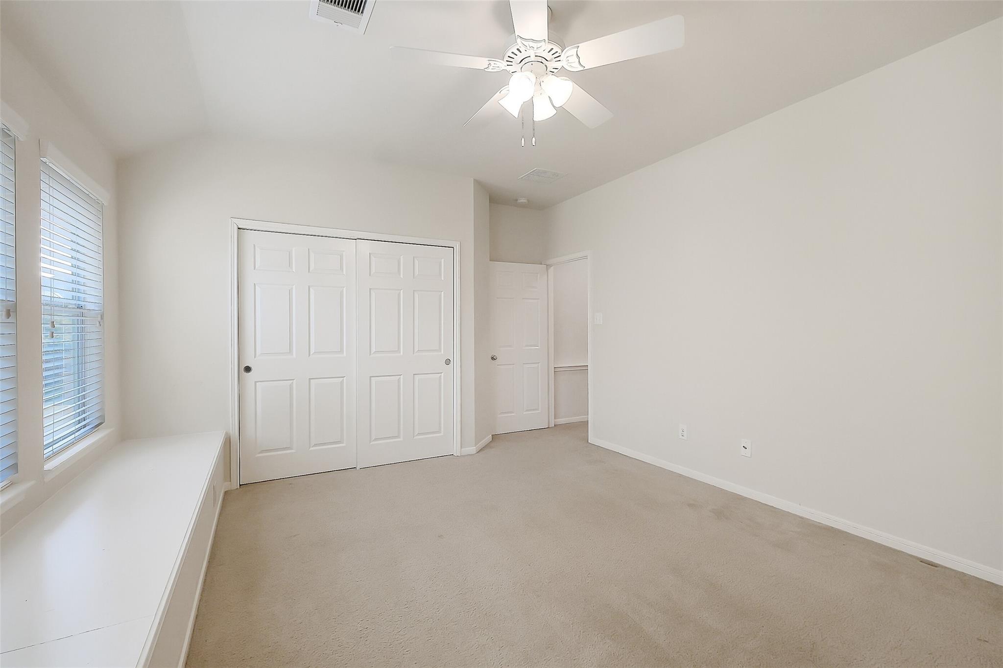 2802 Ridgeglen Lane