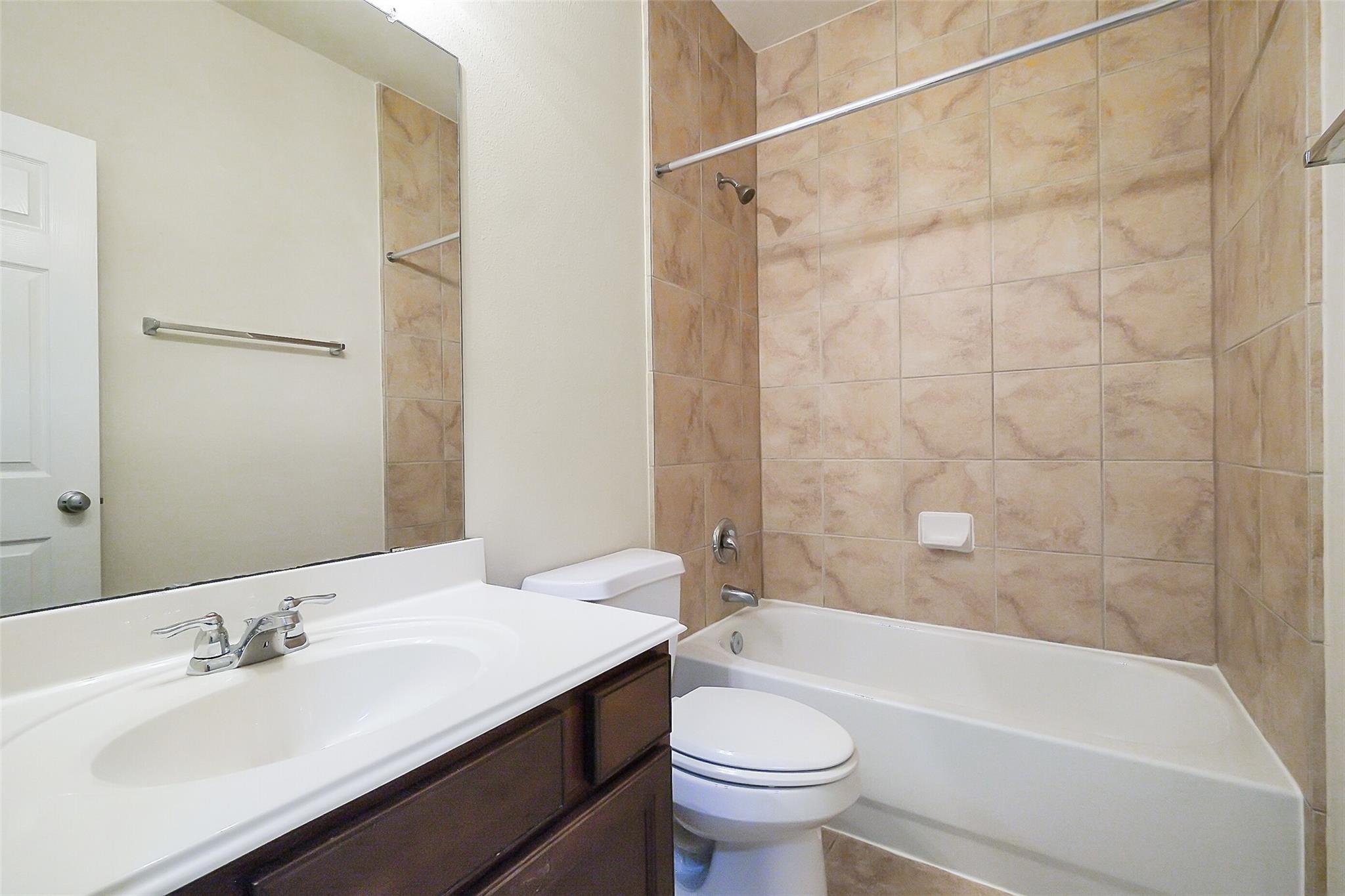 2802 Ridgeglen Lane
