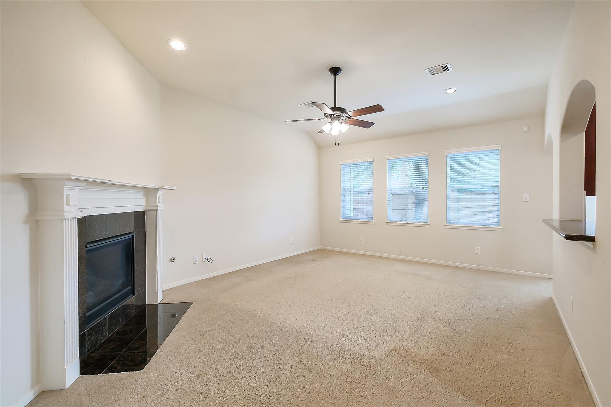2802 Ridgeglen Lane