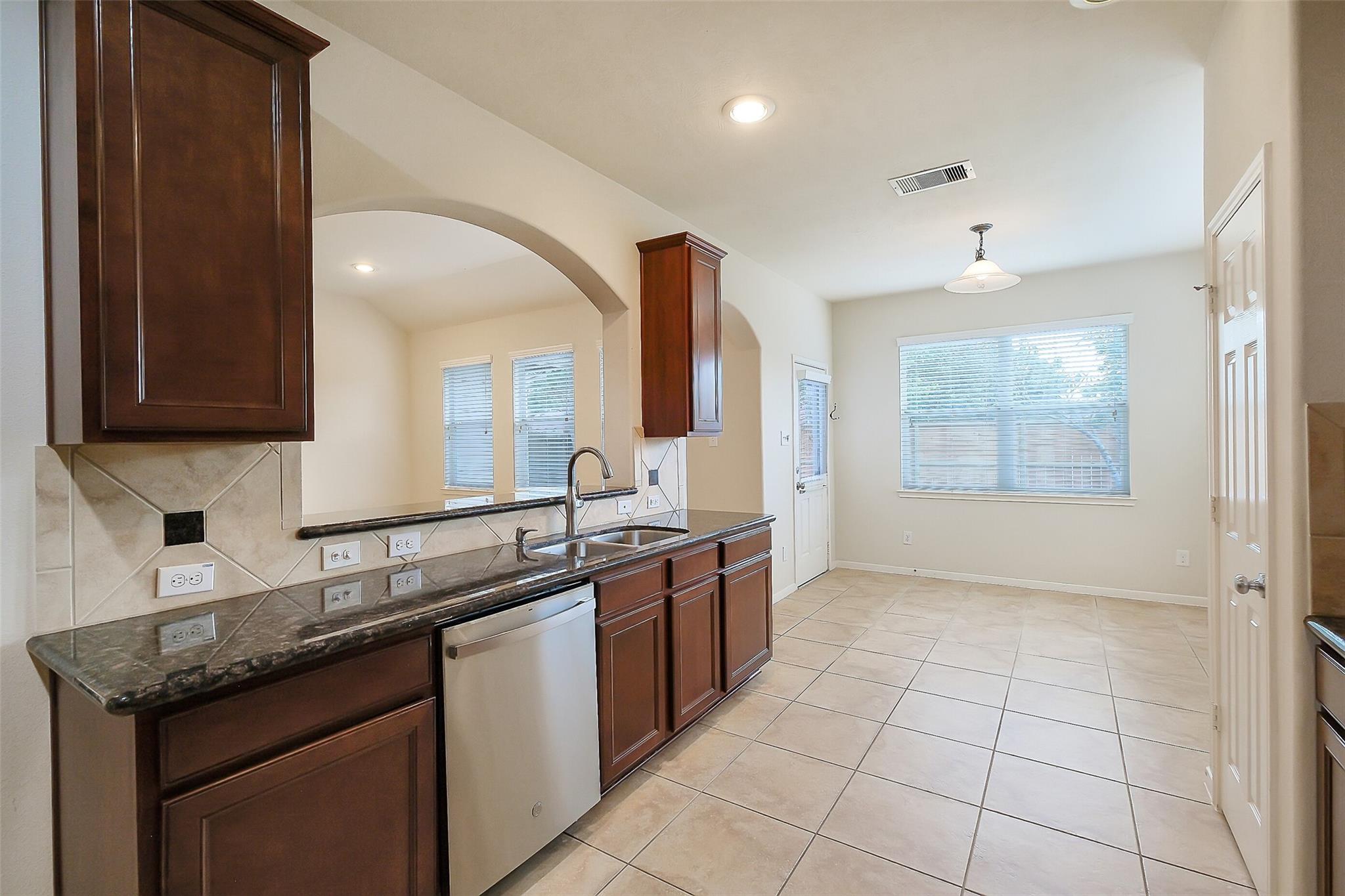 2802 Ridgeglen Lane