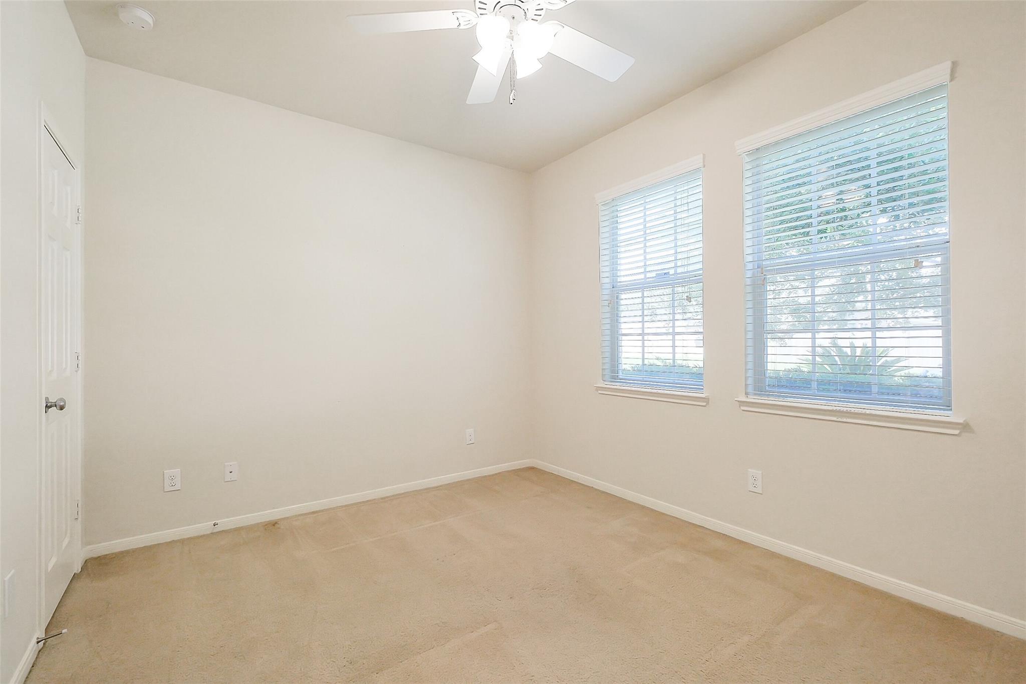 2802 Ridgeglen Lane