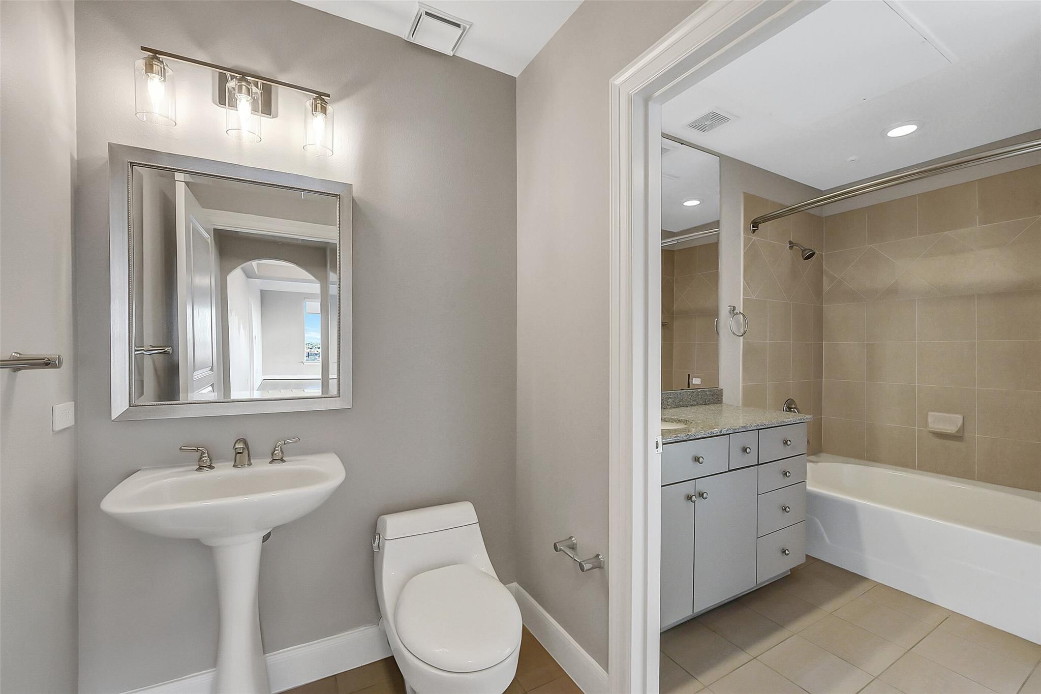 3333 Allen Parkway # 1609