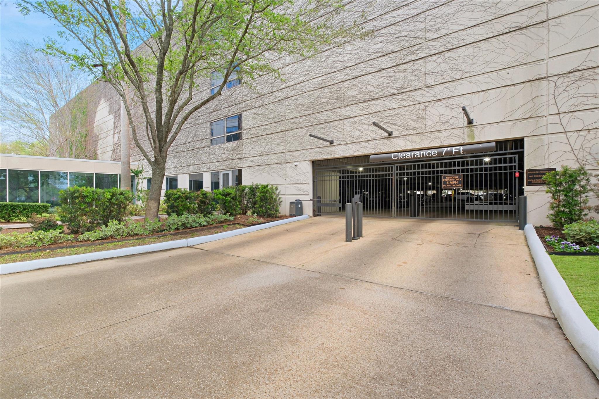 3333 Allen Parkway # 1609