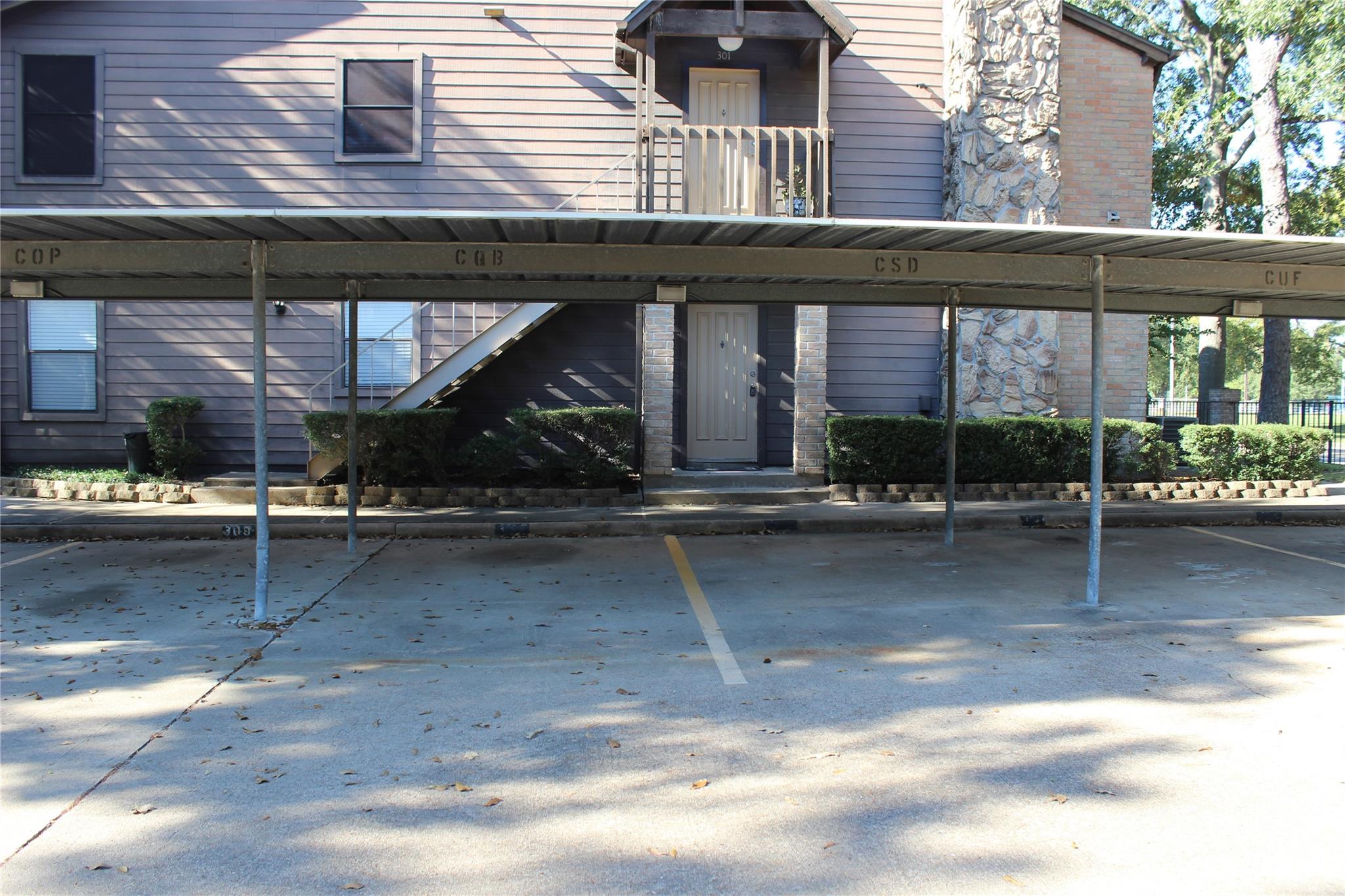 12755 Mill Ridge Drive # 302