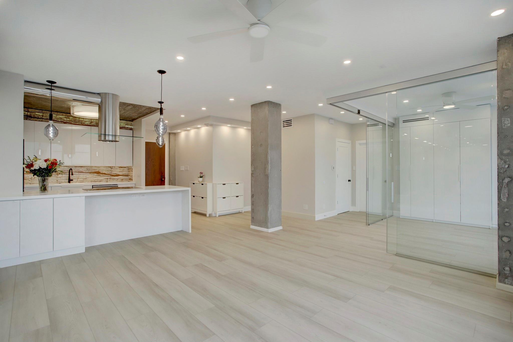 14 Greenway Plaza # 15L