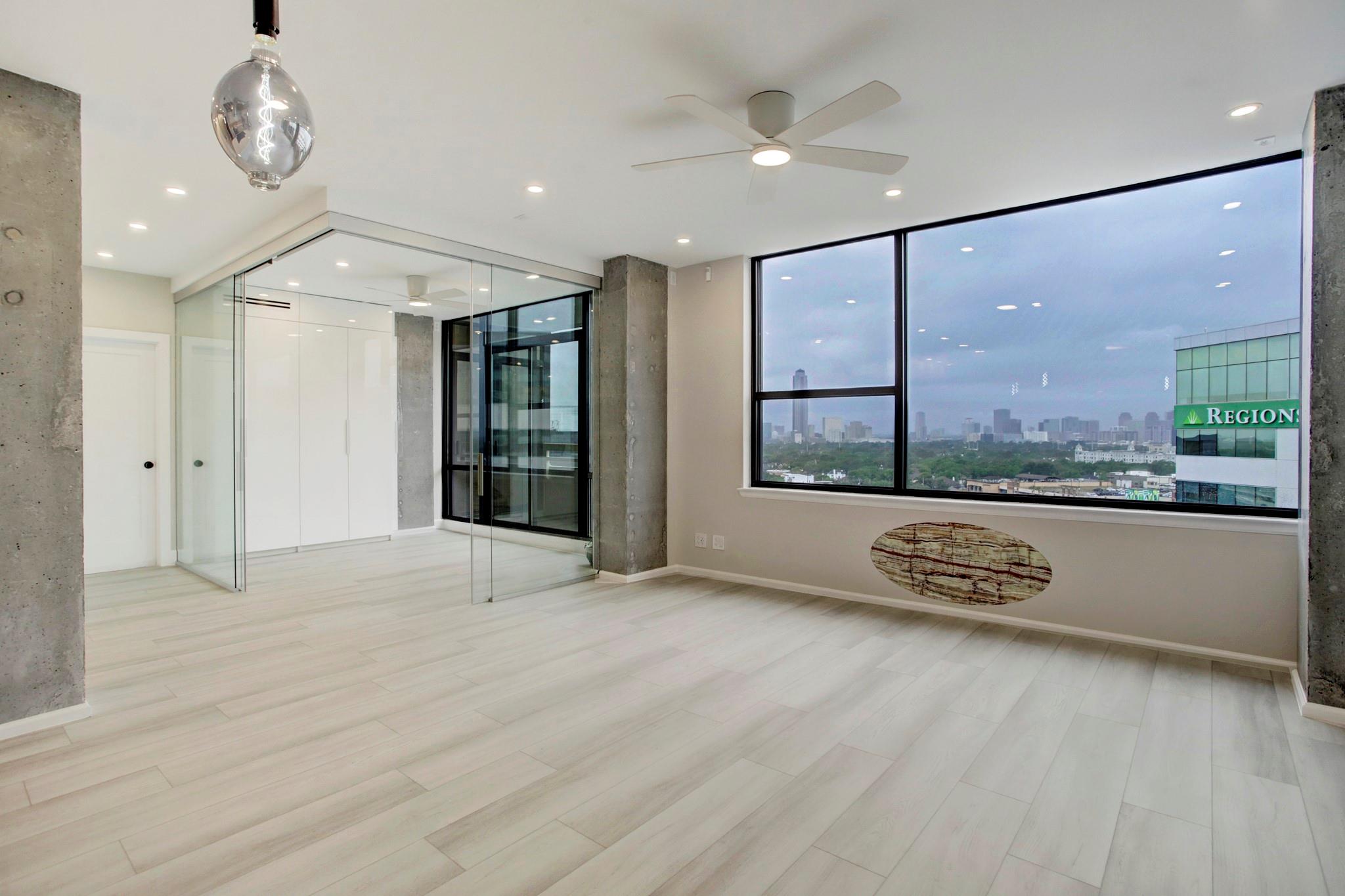14 Greenway Plaza # 15L