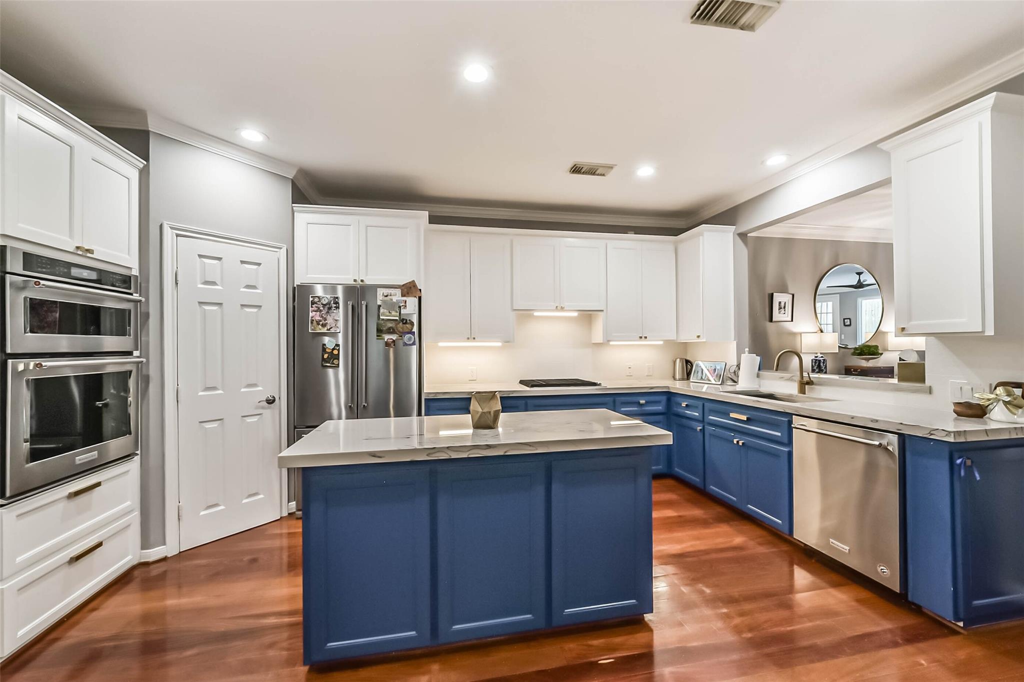 4455 Castle Court Place