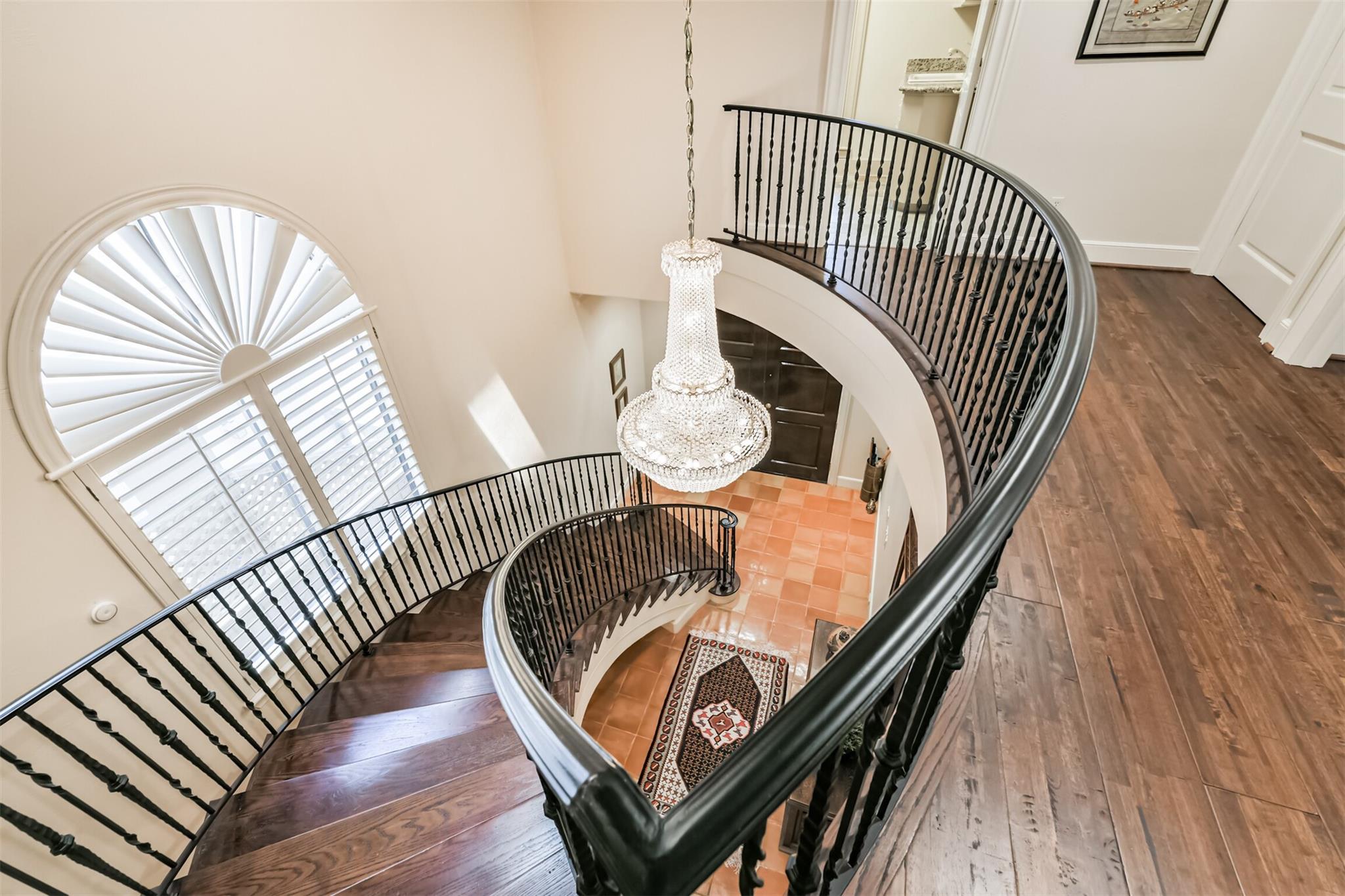 52 Briar Hollow Lane
