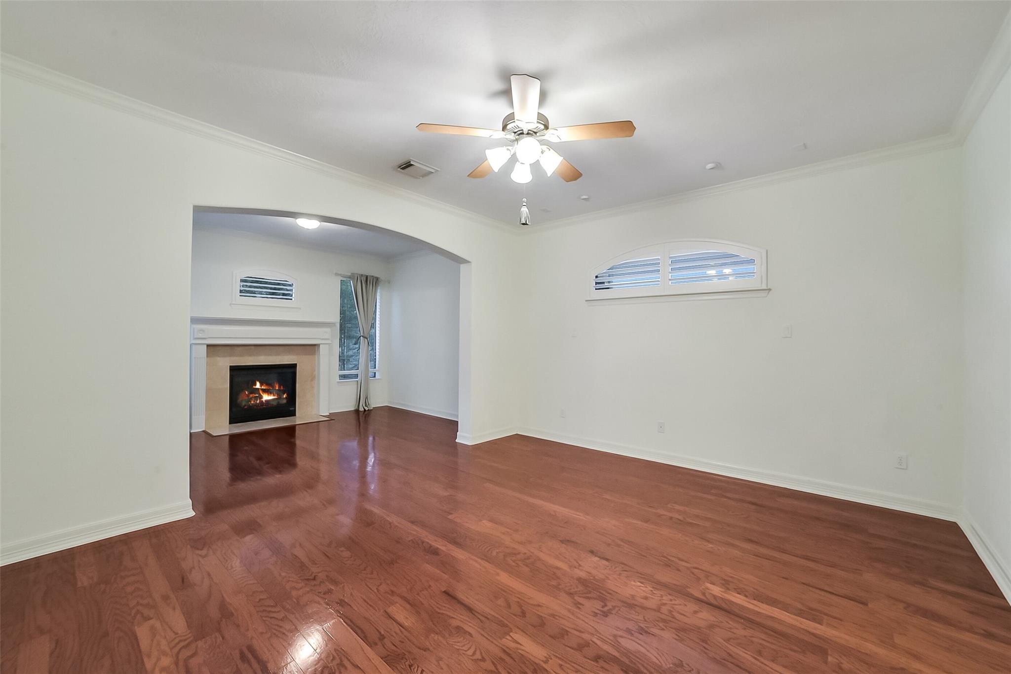5911 Rose Bush Trail