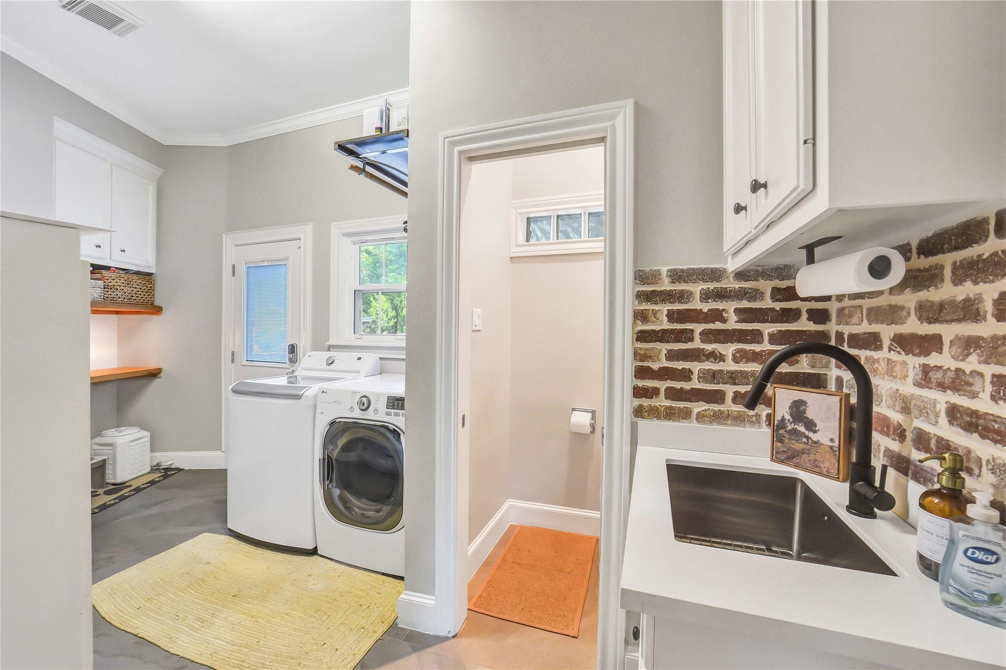 3106 Huntington Court