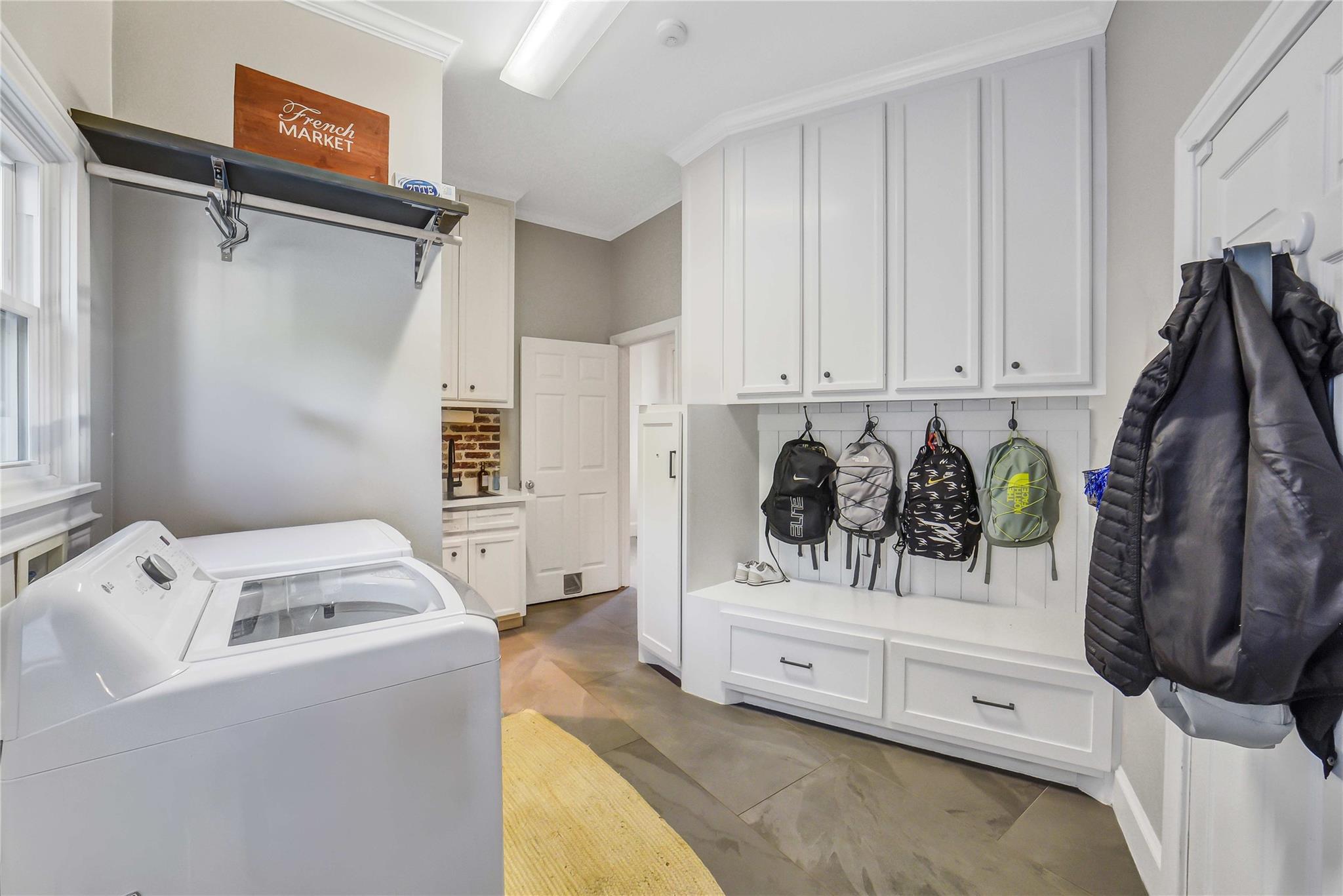 3106 Huntington Court