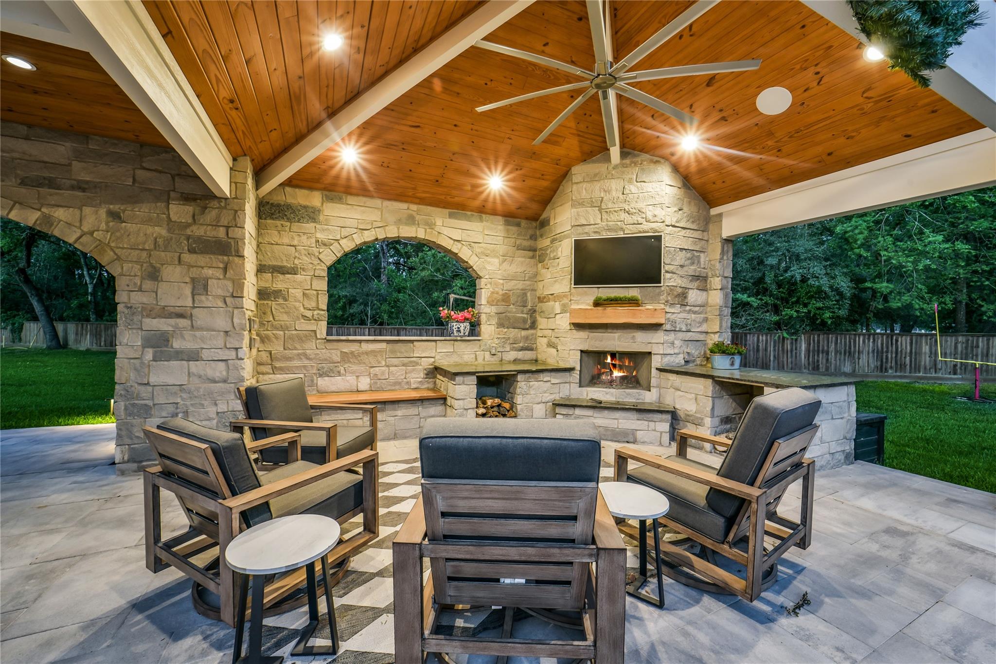 3106 Huntington Court