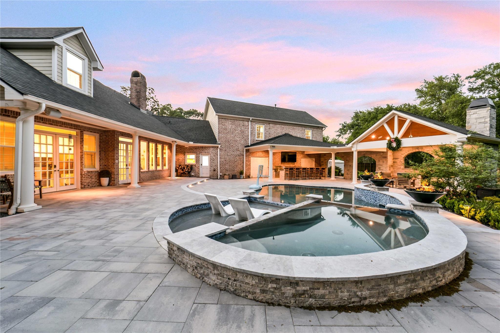 3106 Huntington Court