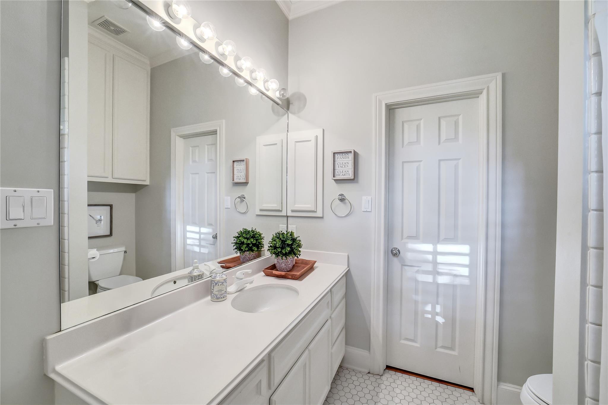 3106 Huntington Court