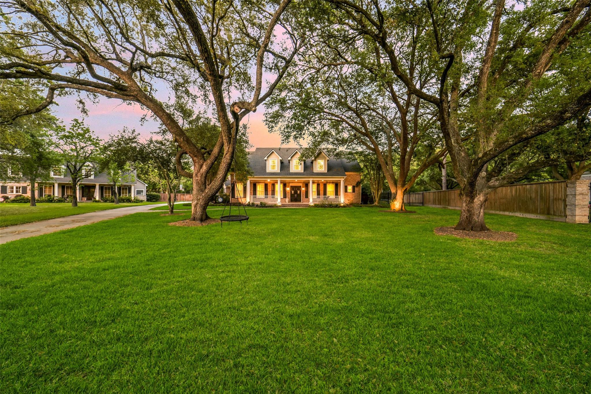 3106 Huntington Court