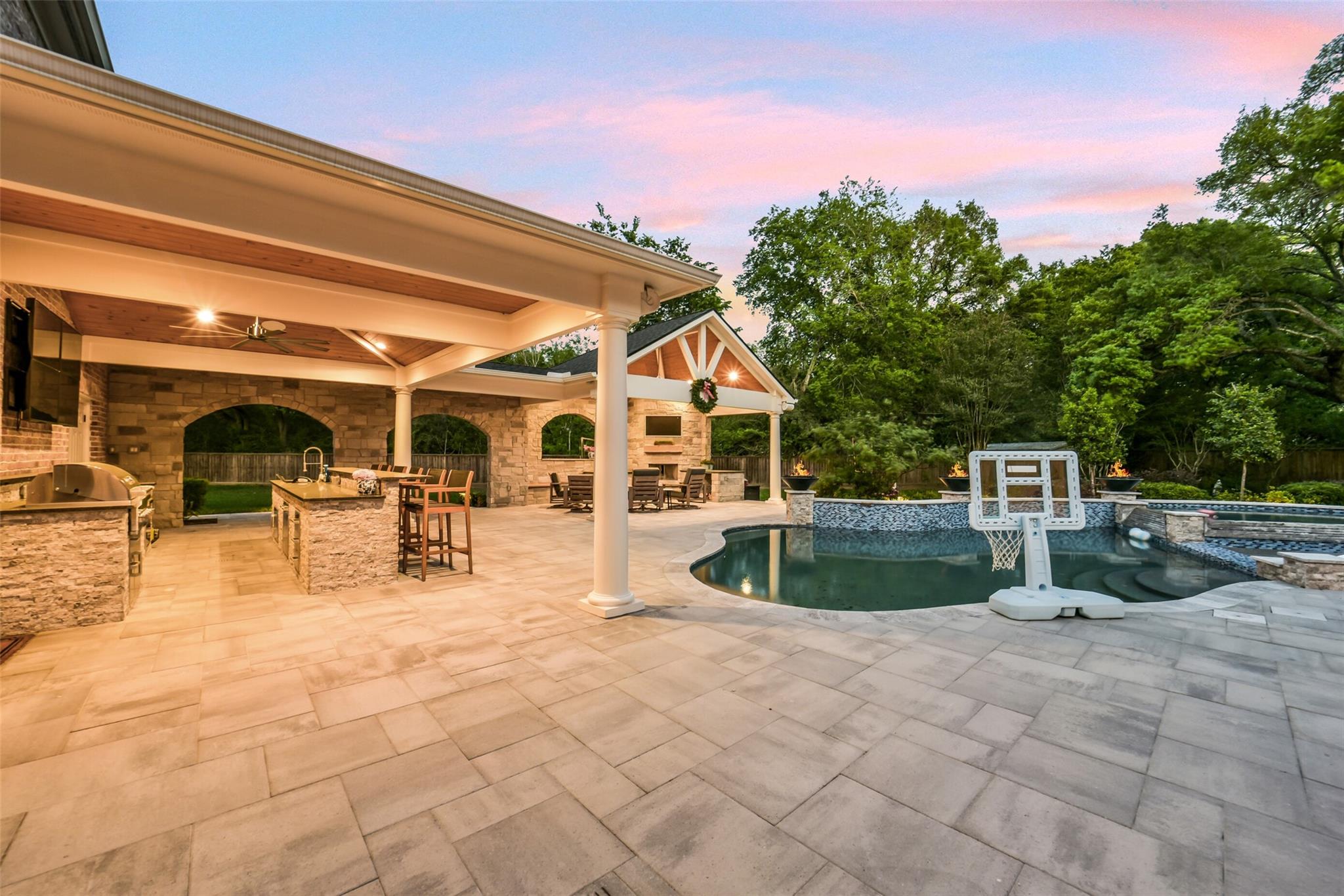 3106 Huntington Court