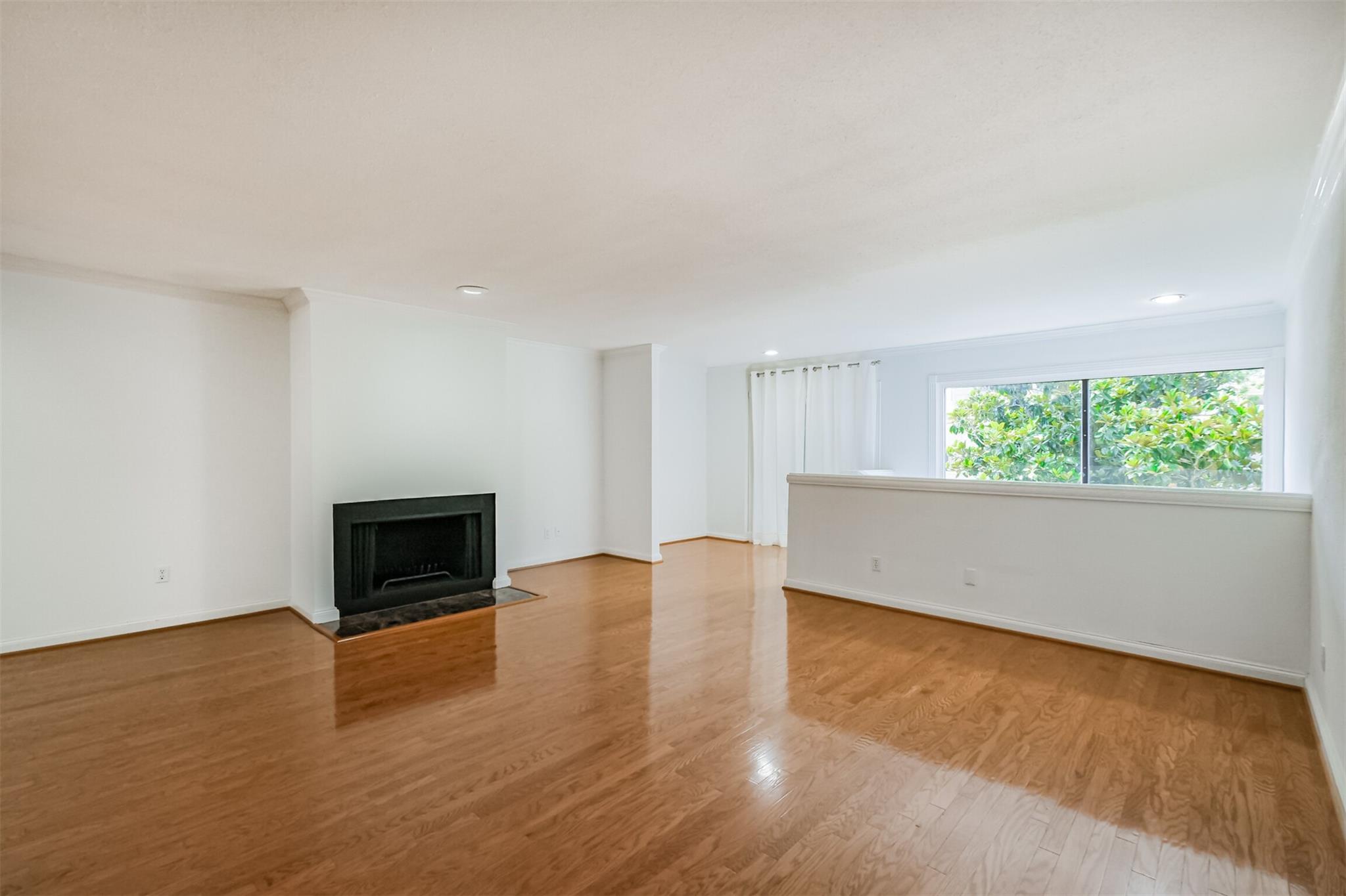 2322 Steel Street # 19