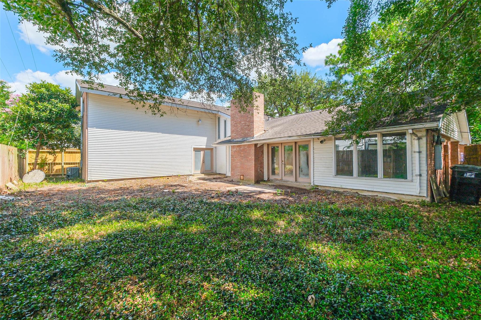 5218 Contour Place