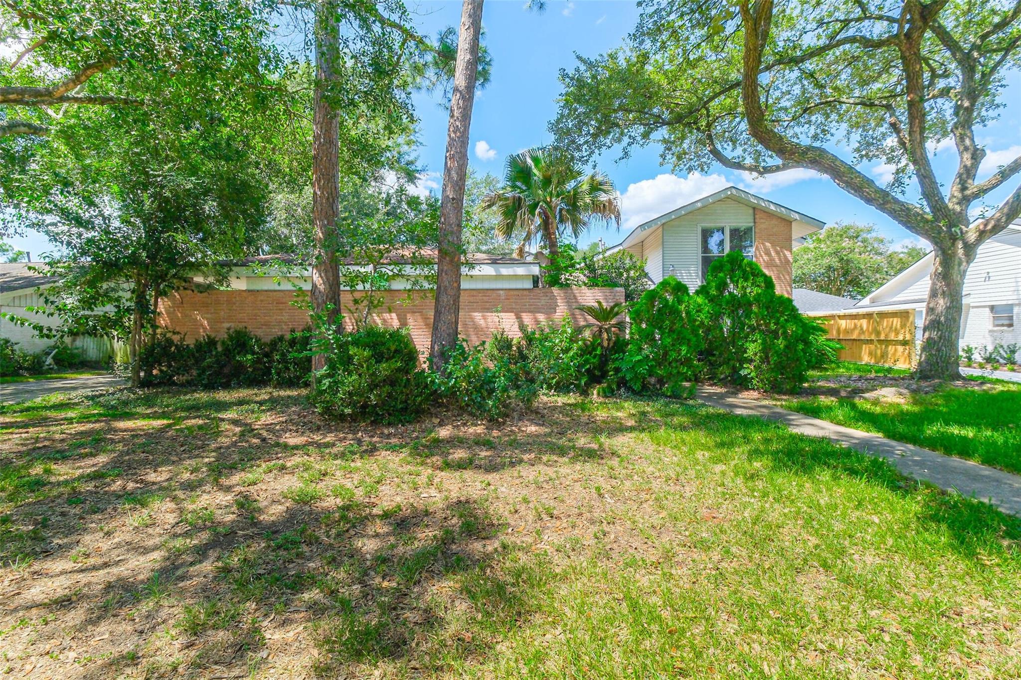 5218 Contour Place