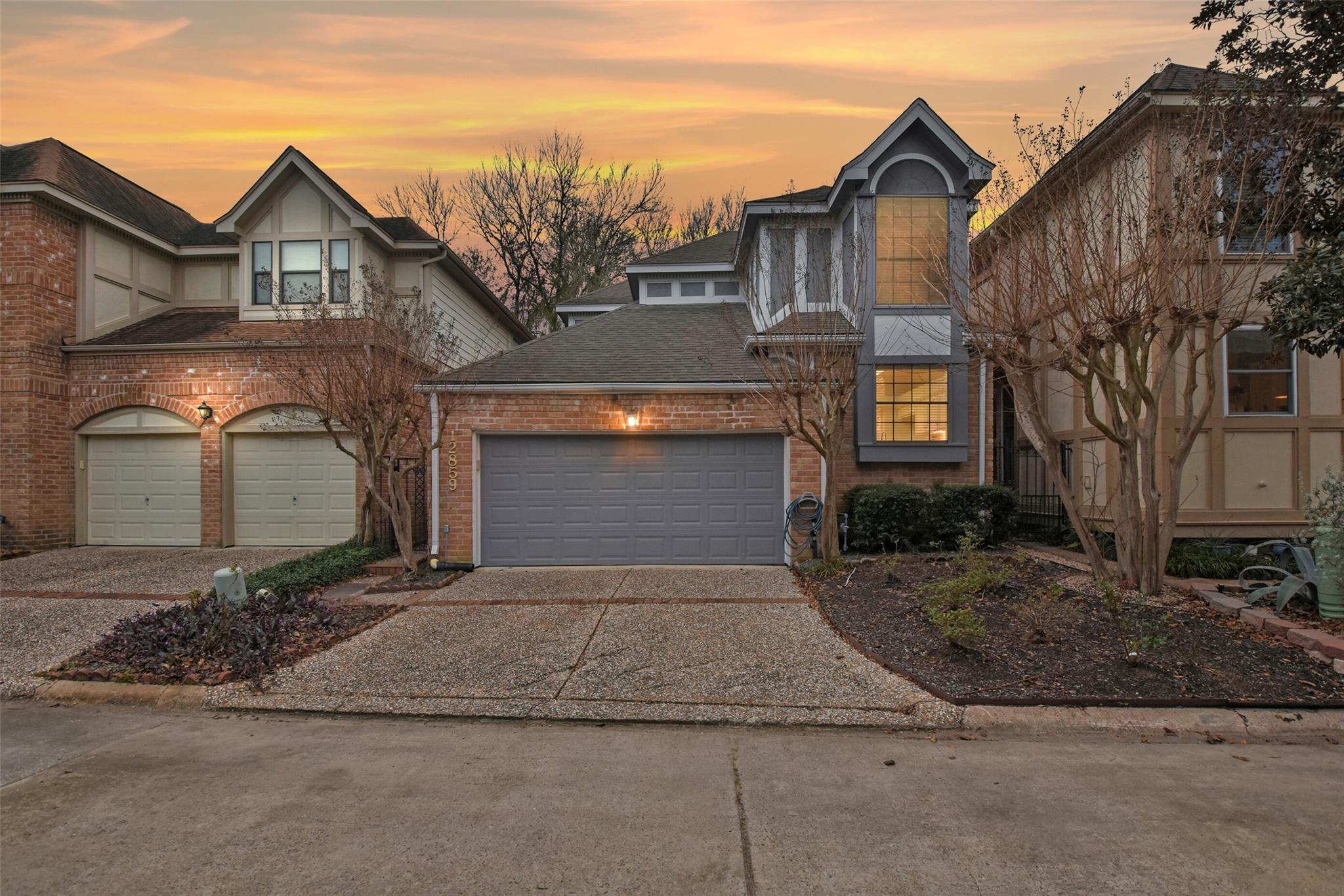 12859 Kingsbridge Lane